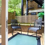 The Bayswater Retreat - Adorable 3Bdr Flat With Balcony