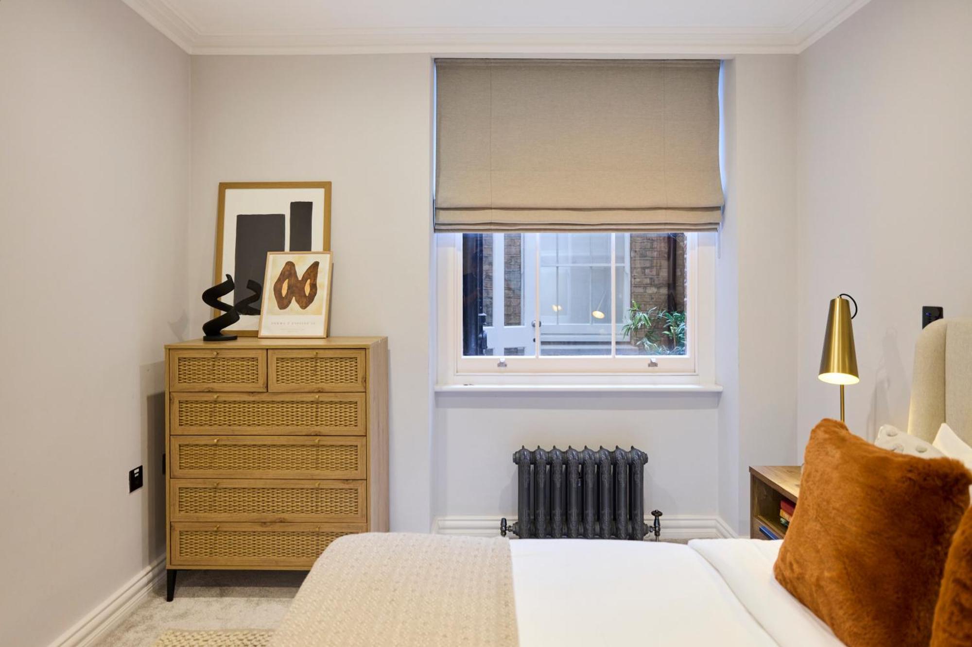 The Bayswater Retreat - Adorable 3bdr Flat With Balcony * Londra